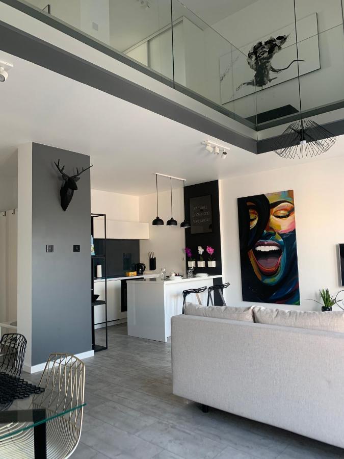 Ekskluzywny Penthouse Z Ogrodem W Centrum Lodzi Buitenkant foto