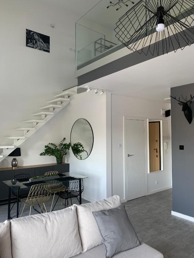 Ekskluzywny Penthouse Z Ogrodem W Centrum Lodzi Buitenkant foto