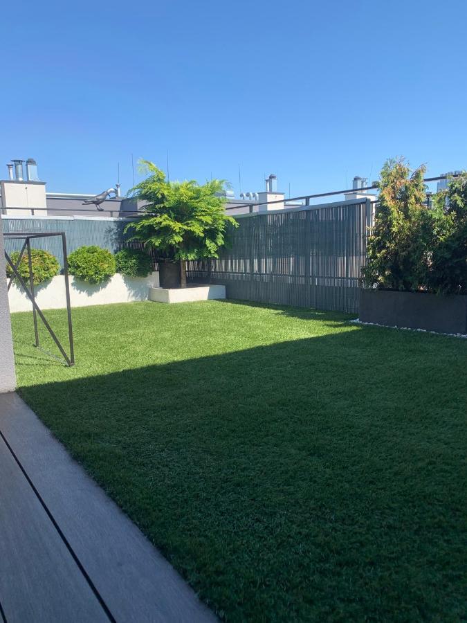 Ekskluzywny Penthouse Z Ogrodem W Centrum Lodzi Buitenkant foto